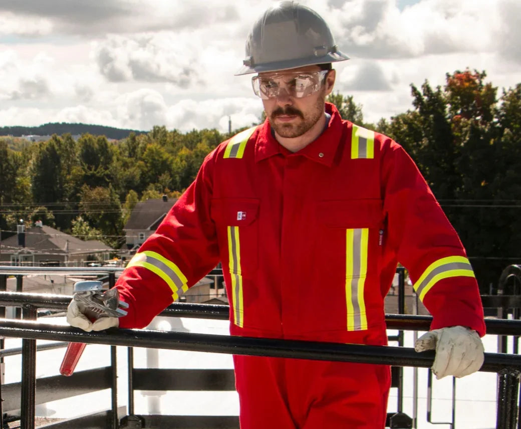 fr flame resistant clothing being worn on a oil and gas jobsite