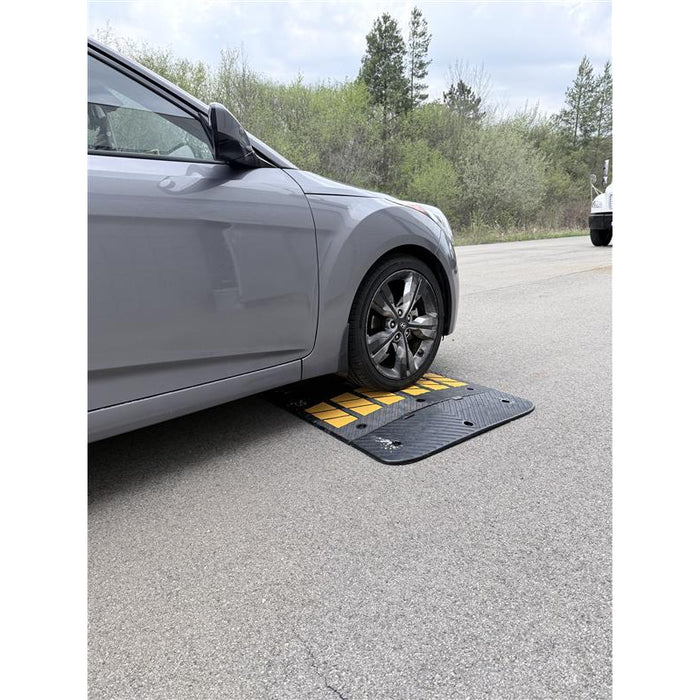 Rubber Speed Hump - 3 Feet Long - Yellow Black - Bulk Pallet